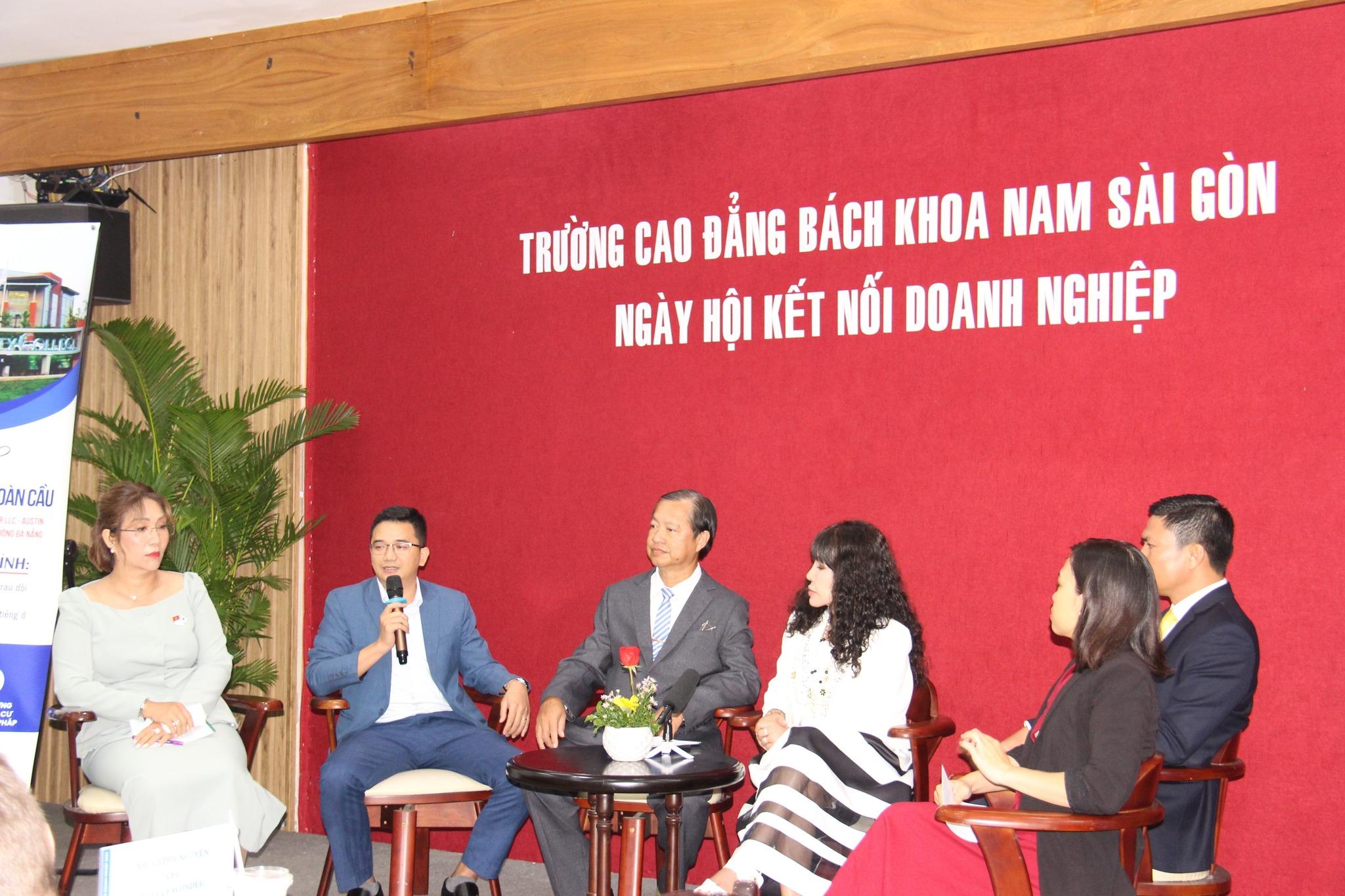 truely-wonder- llc-hanh-trinh -ket-noi-giao- duc-doanh-nghi ep-va-co-hoi-t oan-cau-10.jpg